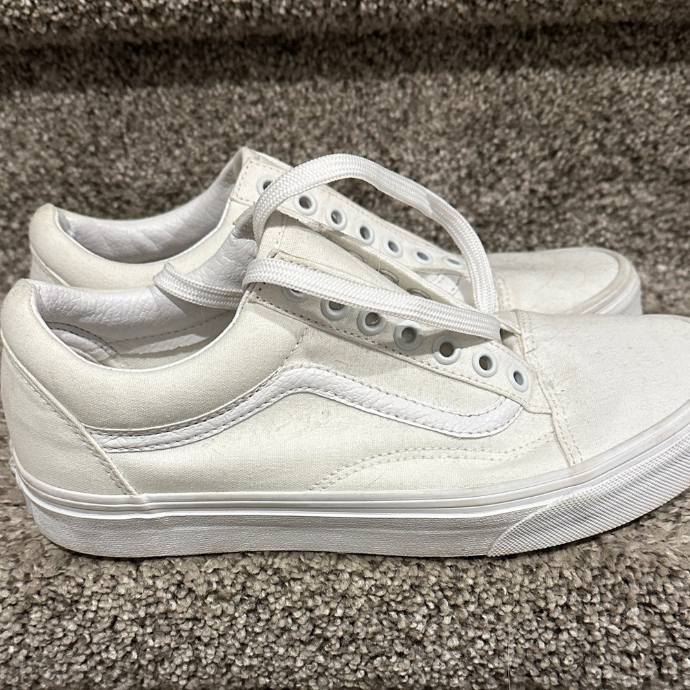 Sold! Vans White Low-Top Sneakers